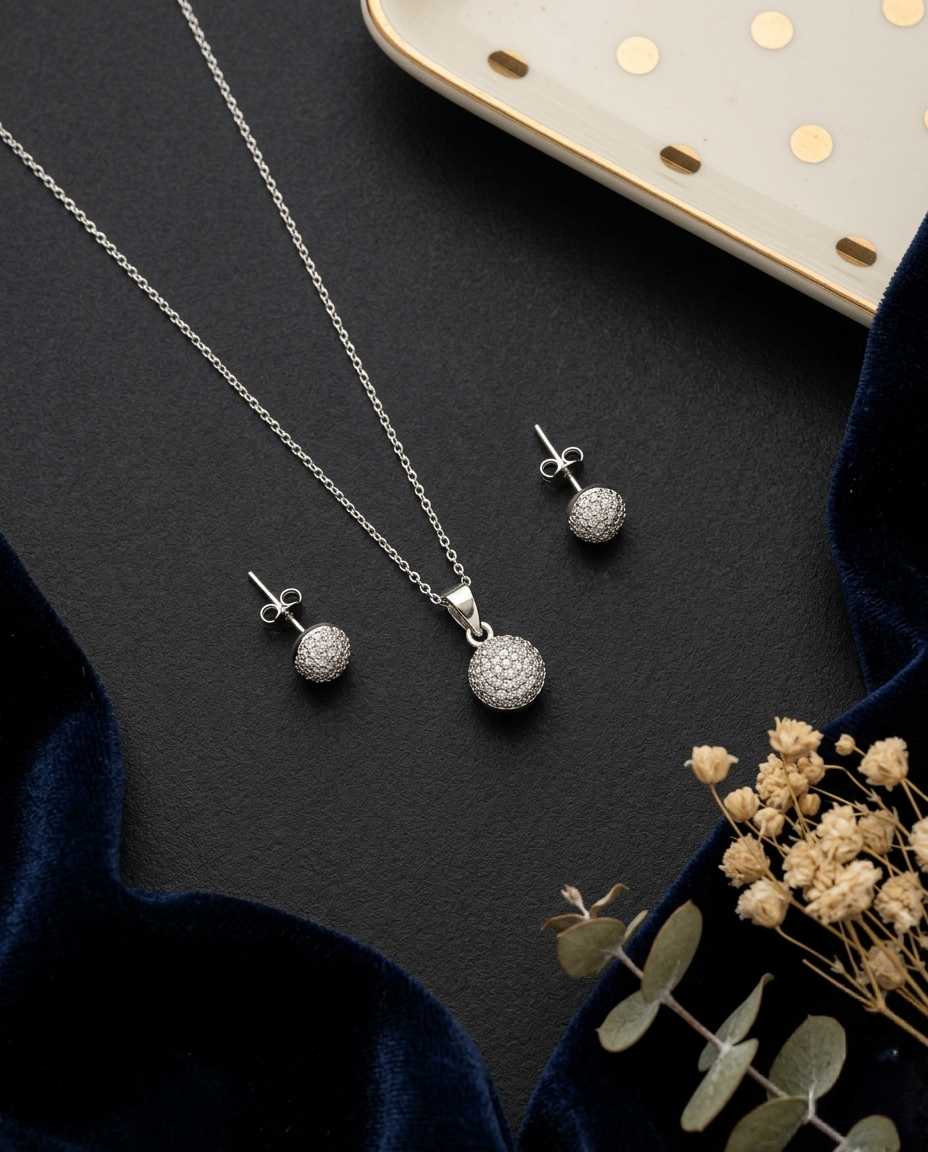 925 Silver Round Pendant and Studs Set
