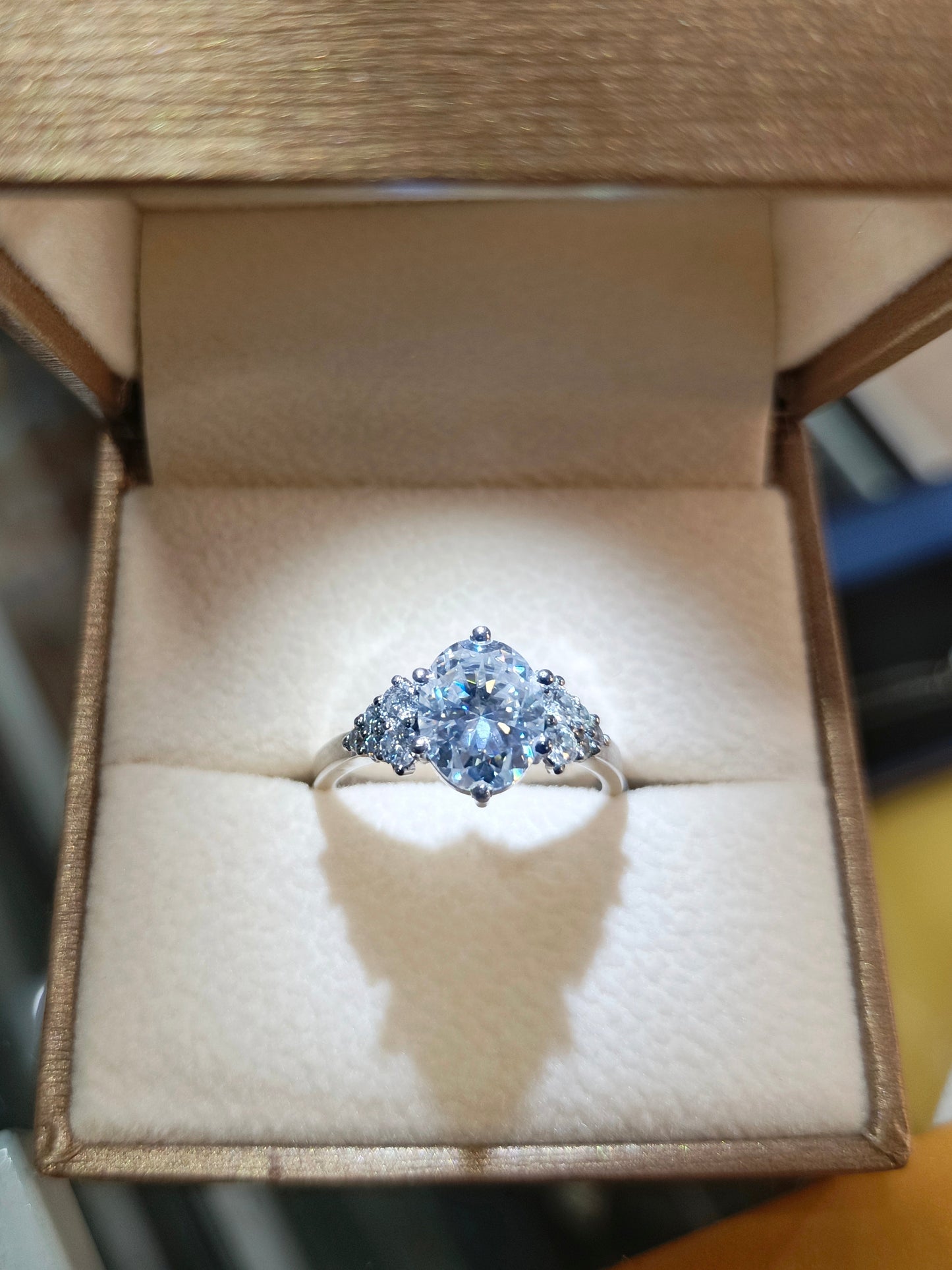 3 Carats Oval Mystique Moissanite Ring -VVS1 Certified Diamond Ring ๐