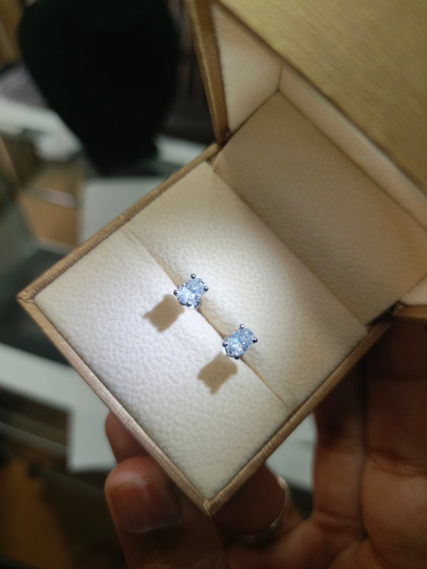 0.5 Carat Each Moissanite Oval Studs - VVS1 Certified 💎
