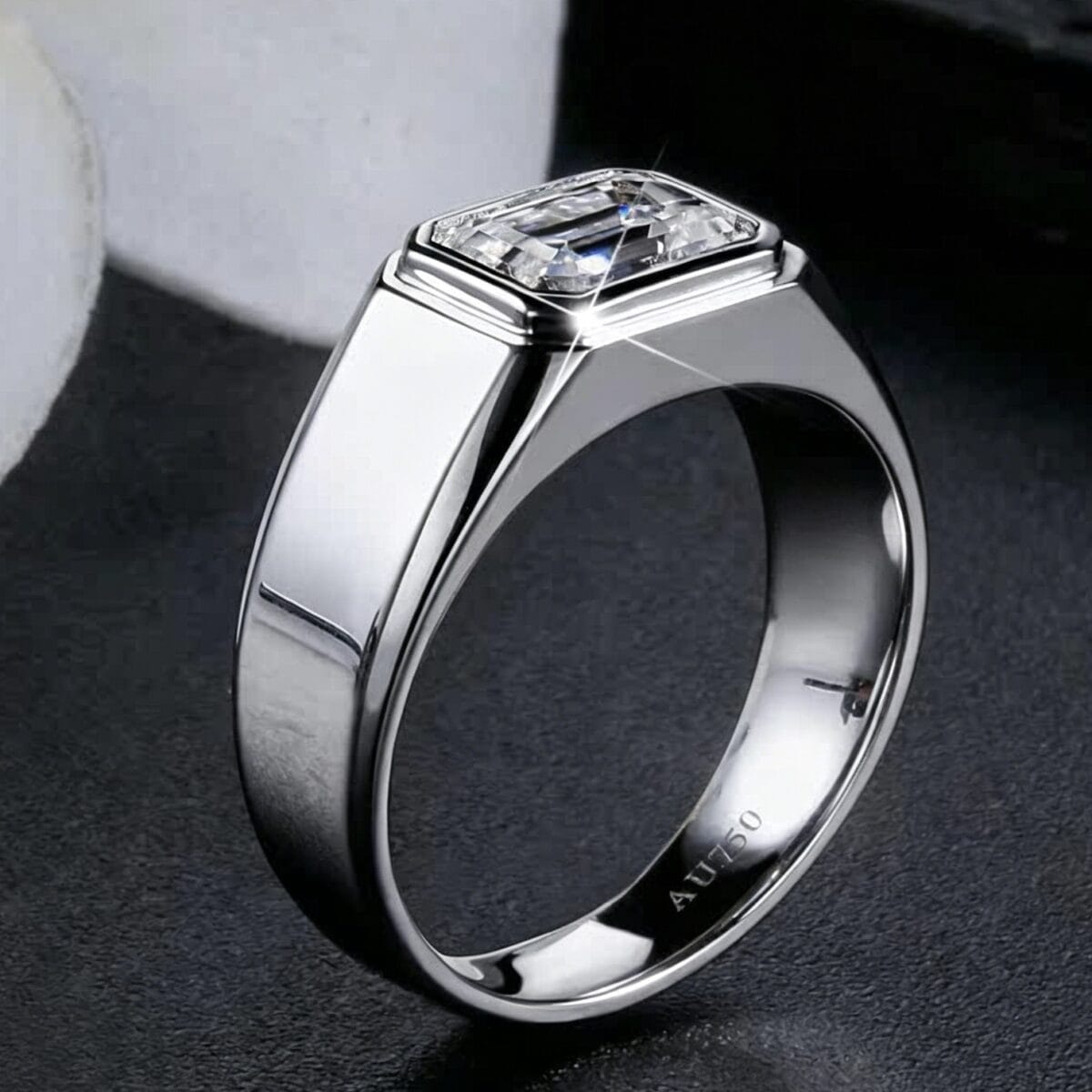 Men's Ravon Moissanite Band -VVS1 Certified 💎