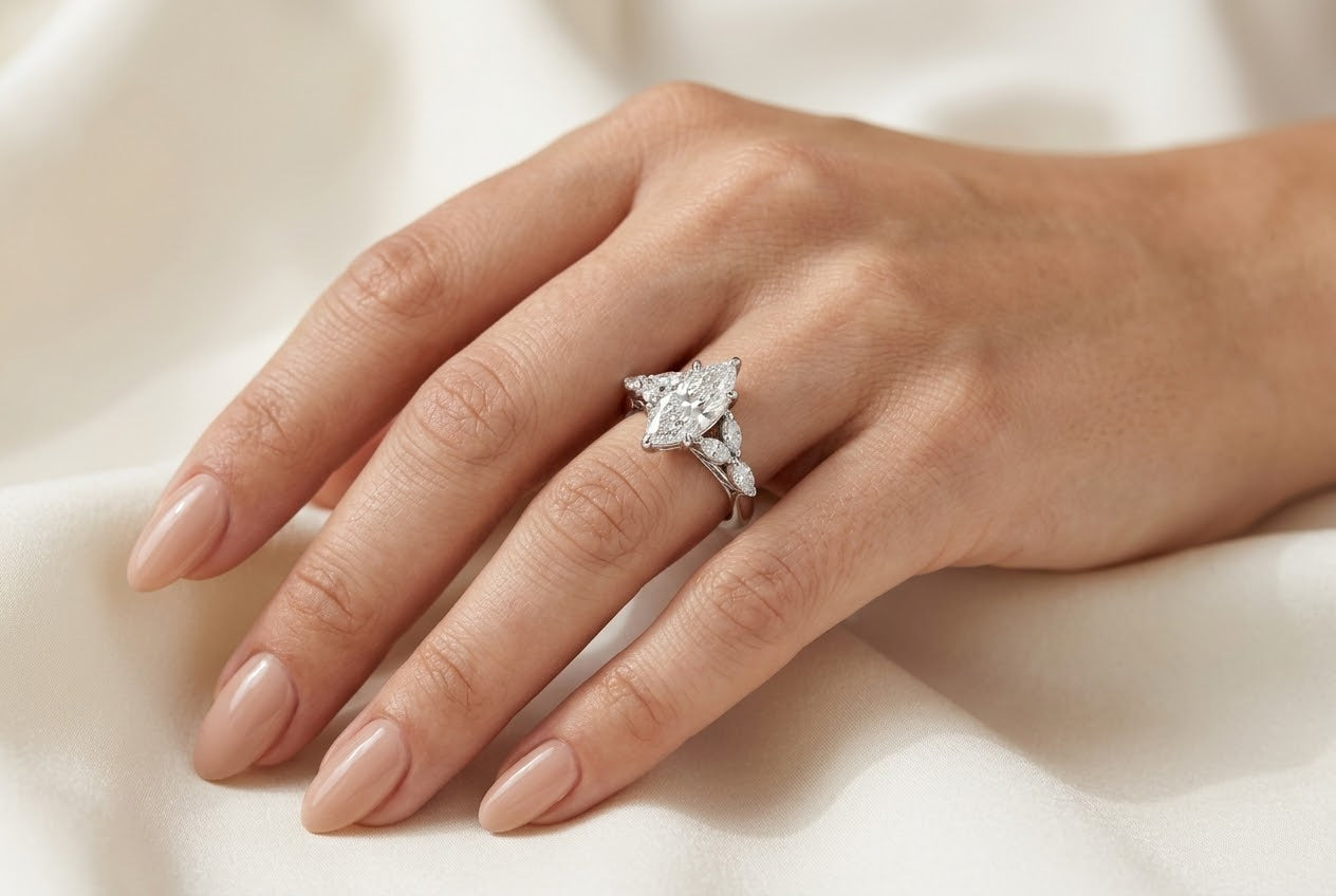 2 Carats Lumière Moissanite Diamond Ring - VVS1 Certified Diamond 💎
