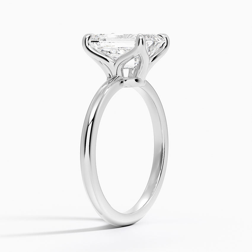 Classic Emerald Cut Moissanite Ring -VVS1 Certified 💎
