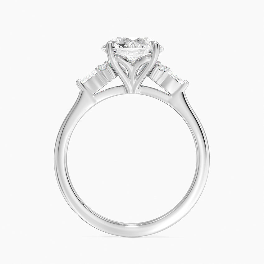 Elaris Moissanite Ring -VVS1 Certified 💎