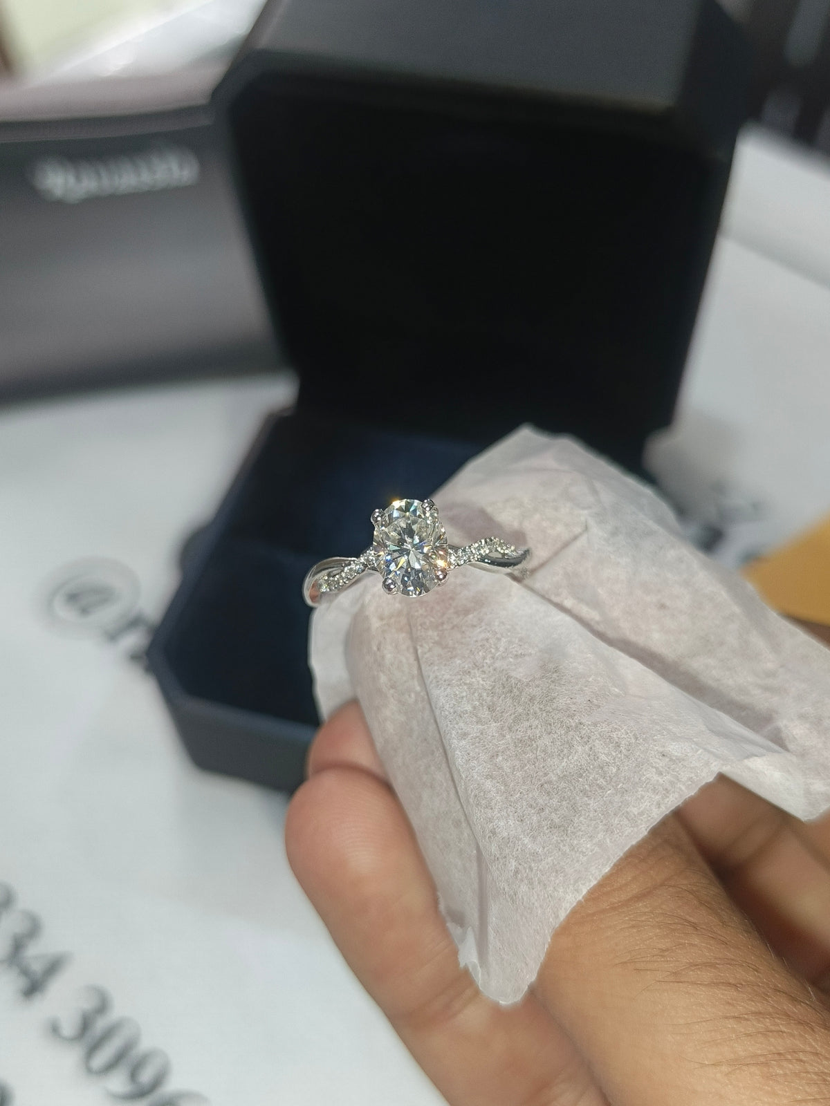 Ravassia Luxe Moissanite Ring -VVS1 Certified 💎