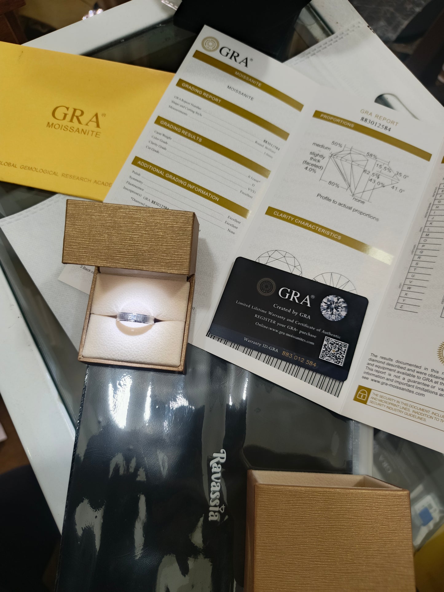 Men's Ravassia Moissanite Diamond Band -VVS1 Certified Diamond 💎