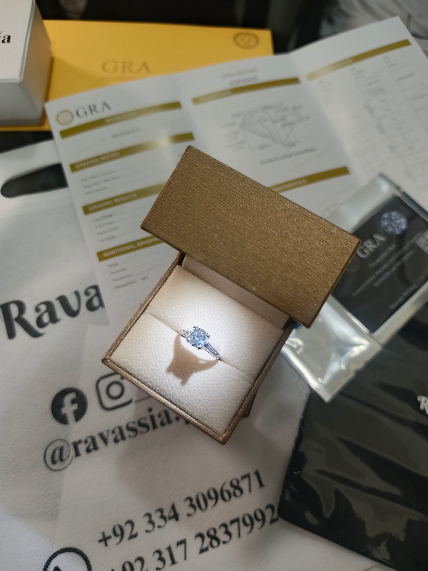 1.5 Carats Bolevier Moissanite Ring -VVS1 Certified Diamond 💎