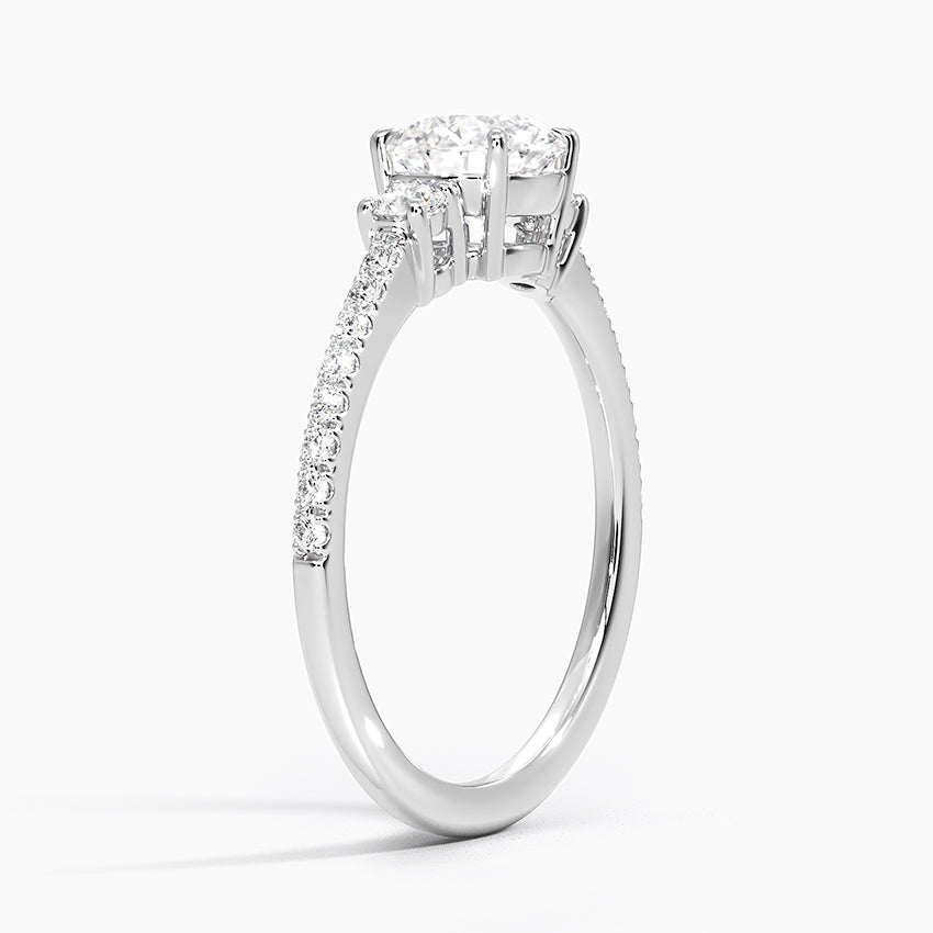 Ameera Oval Moissanite Ring -VVS1 Certified 💎