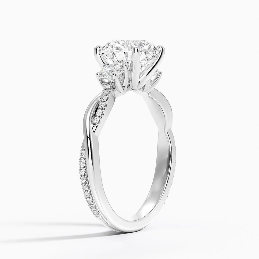 Roselle Moissanite Ring -VVS1 Certified 💎