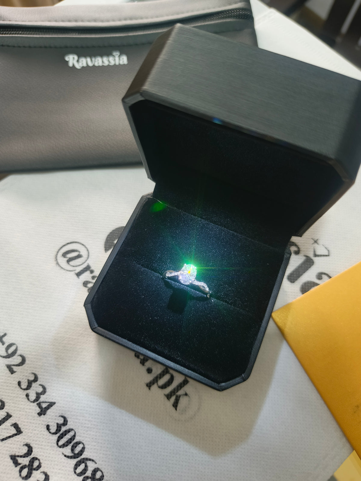 Ravassia Luxe Moissanite Ring -VVS1 Certified 💎